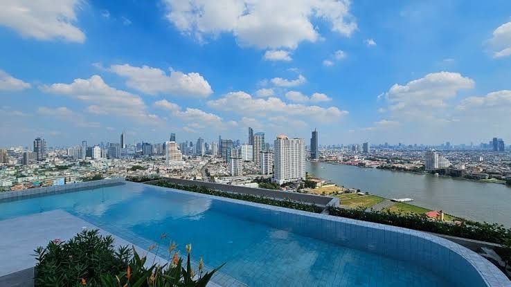 Charming 1-Bed Condo on Charoennakhon, 43 sqm - Available Now 8