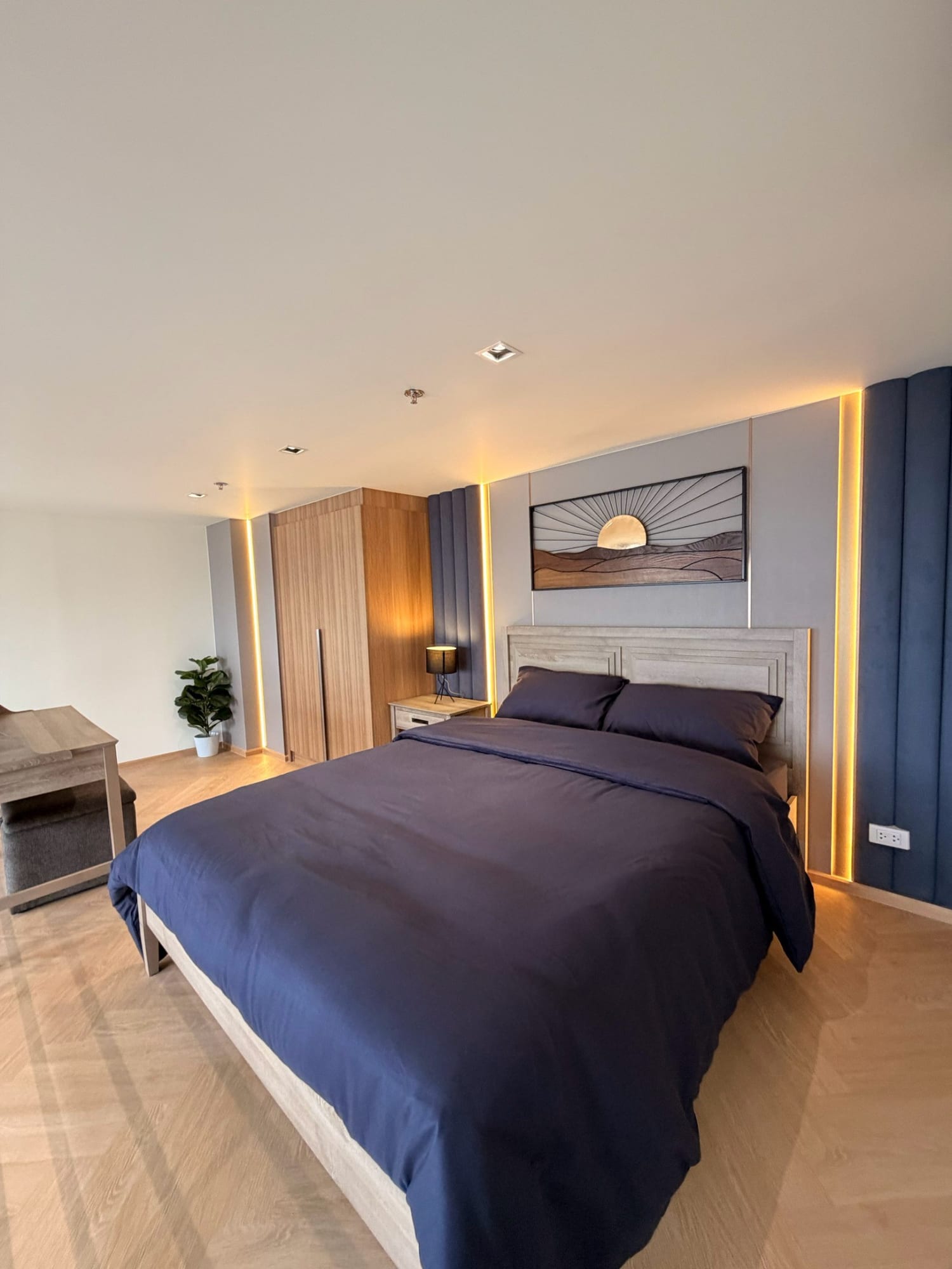 Charming 1-Bed Condo on Charoennakhon, 43 sqm - Available Now 15