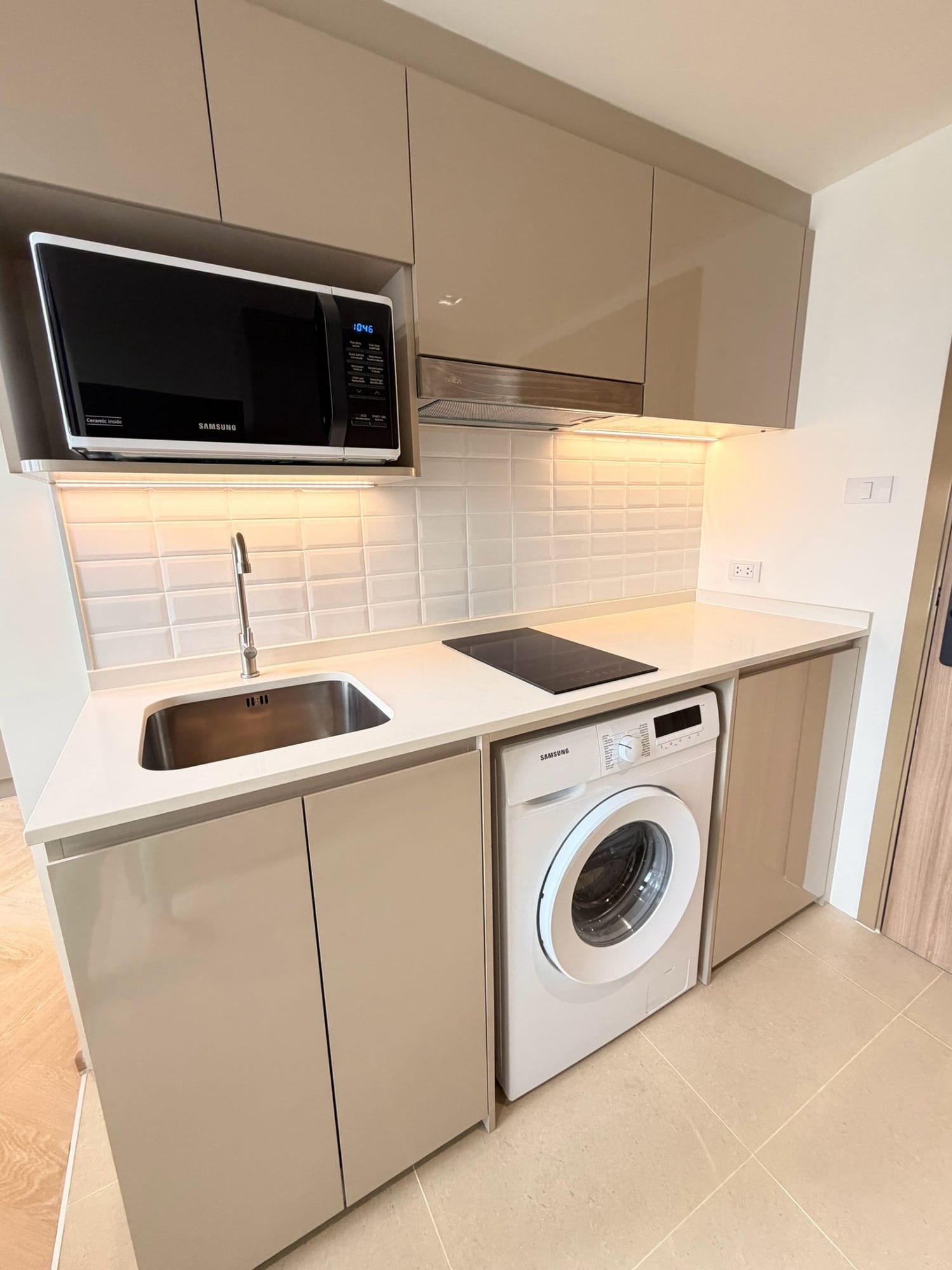 Charming 1-Bed Condo on Charoennakhon, 43 sqm - Available Now 28