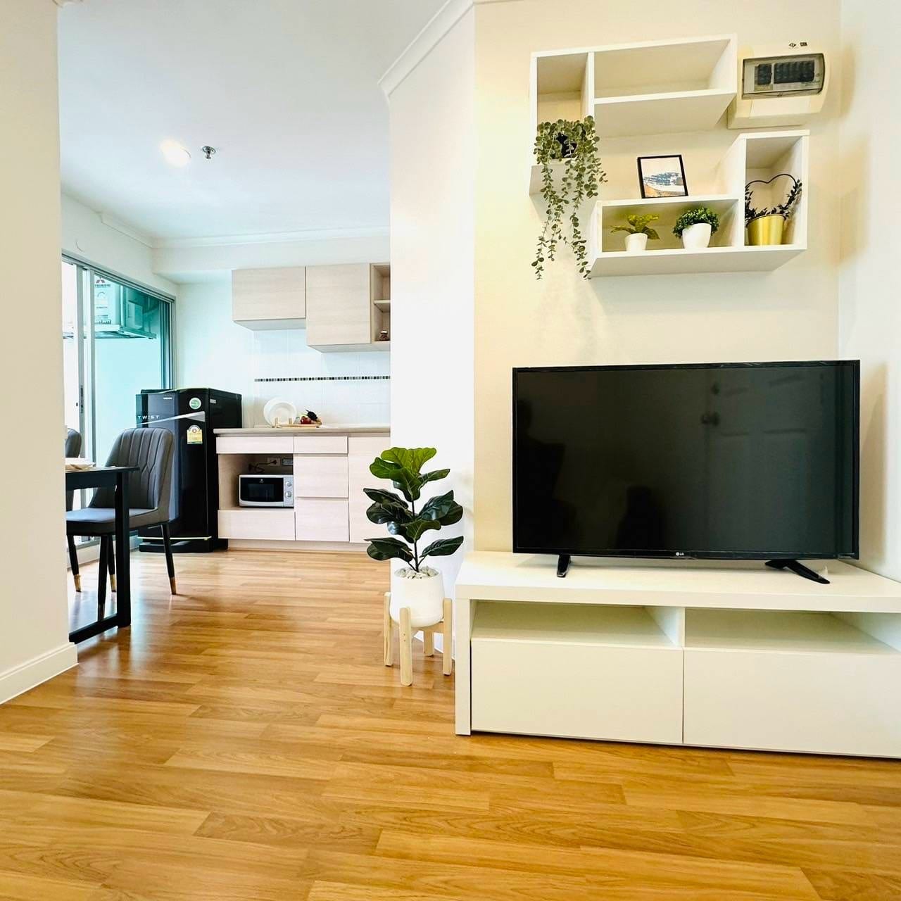 Modern 1-Bed Condo, Rama 3 - Compact Living, Prime Location 5