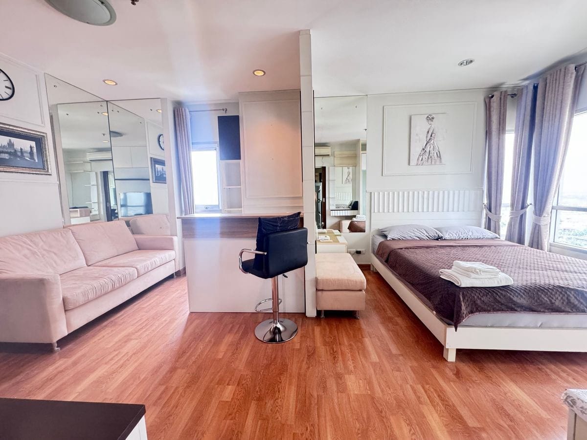 Modern 1-Bed Condo in Rat Burana - Compact Living at Its Best 4