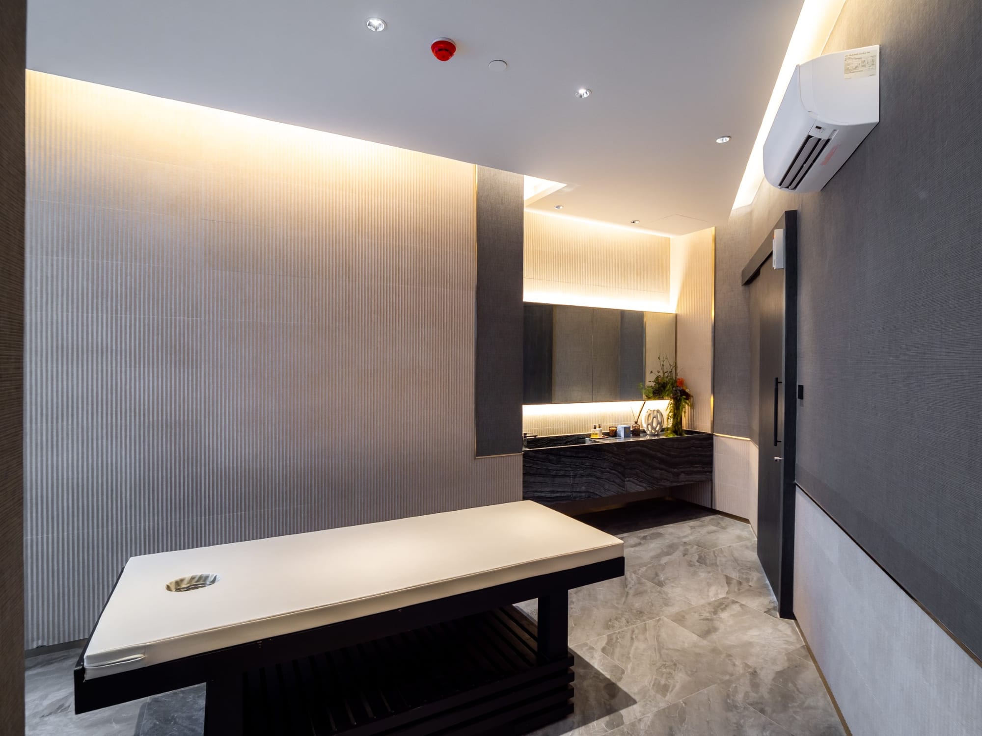 🔥 Condo for Rent – Park Origin Thonglor 1 Bedroom | 32 sq.m. | FREE Wi-Fi | Fully Furnished | Ready to Move In🔥 35