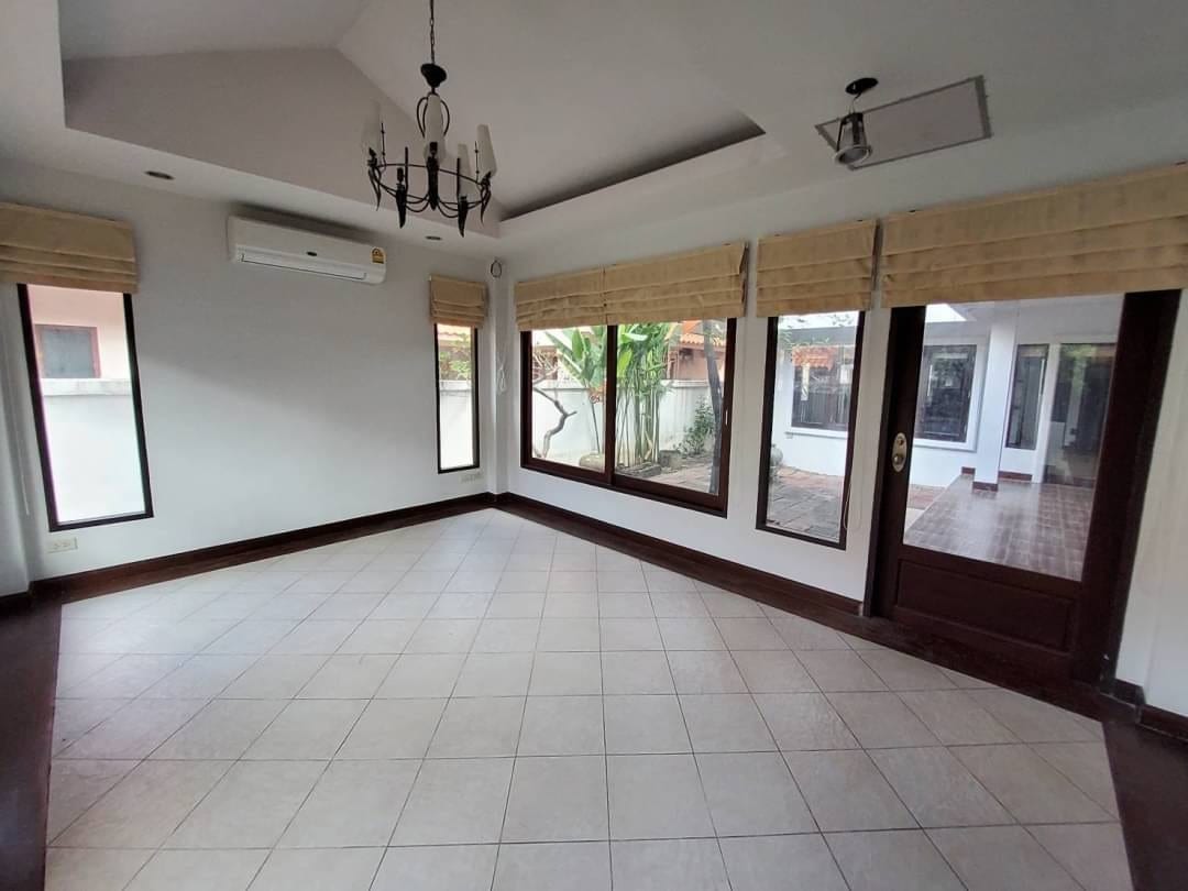Urgent !! Detached House for rent Baan Aob Aun 5