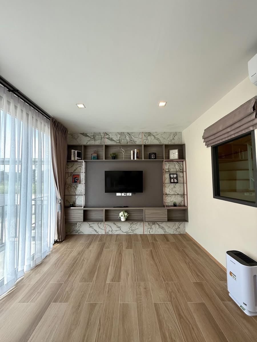 🔥 Eigen Rama 9 | Luxury Townhome | 182 SQ.M. | 3BR | Fully Furnished | Pet-Friendly 🔥 9