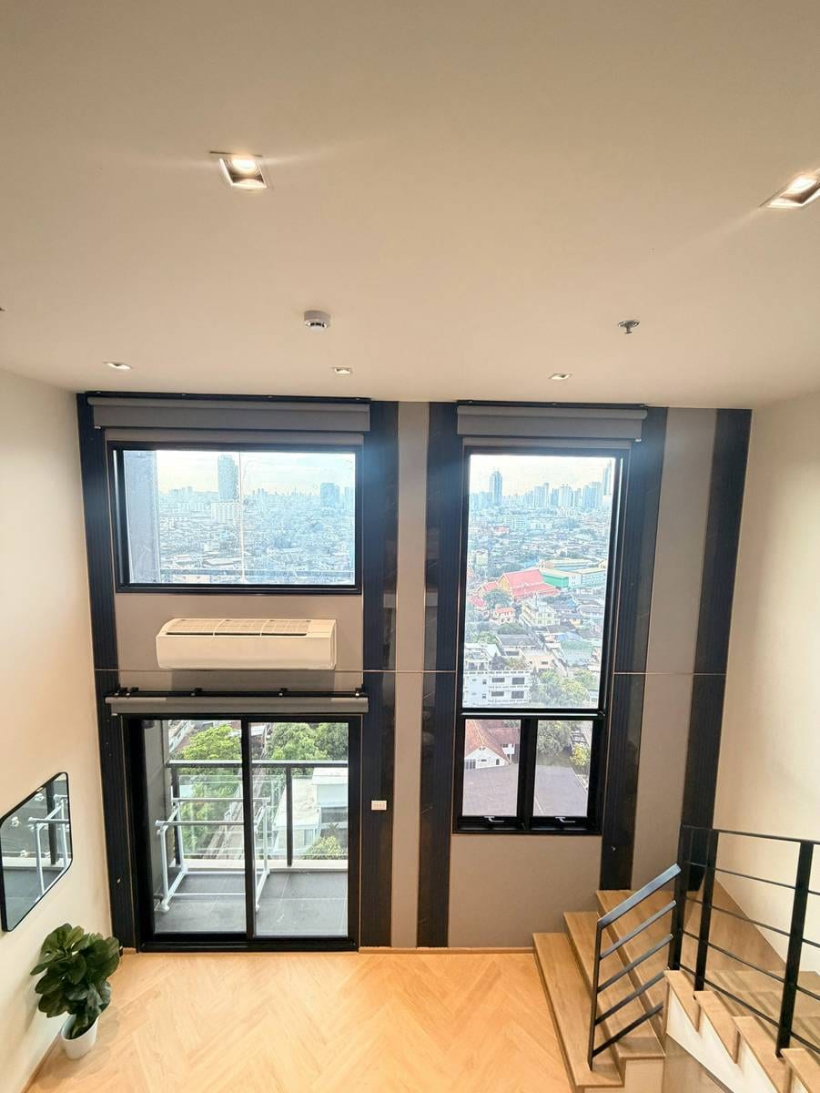Charming 1-Bed Condo on Charoennakhon, 43 sqm - Available Now 33
