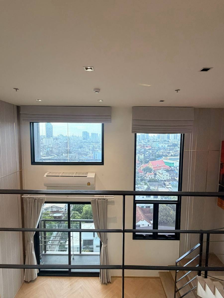 Modern 1-Bed Condo in Central Bangkok - Prime Location, Fully Furnished 27