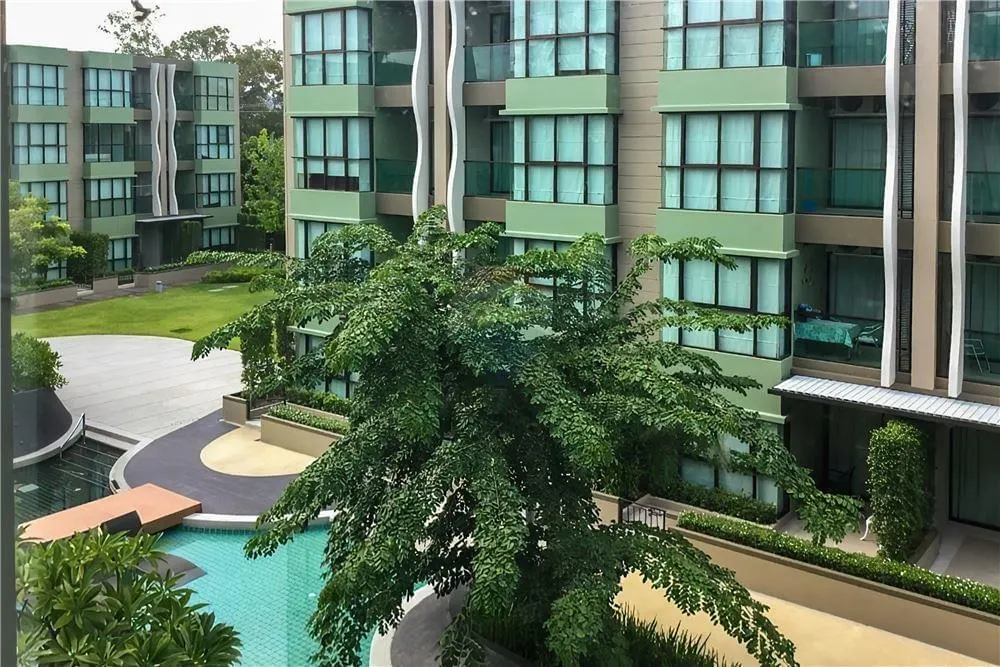Sunny 1-Bedroom at Lumpini Park Beach Cha-Am - Ideal Bijou Value! 2