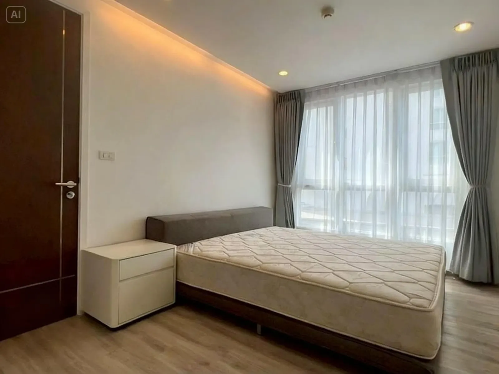 1-Bedroom Condo at 15 Sukhumvit Residences Asoke 2
