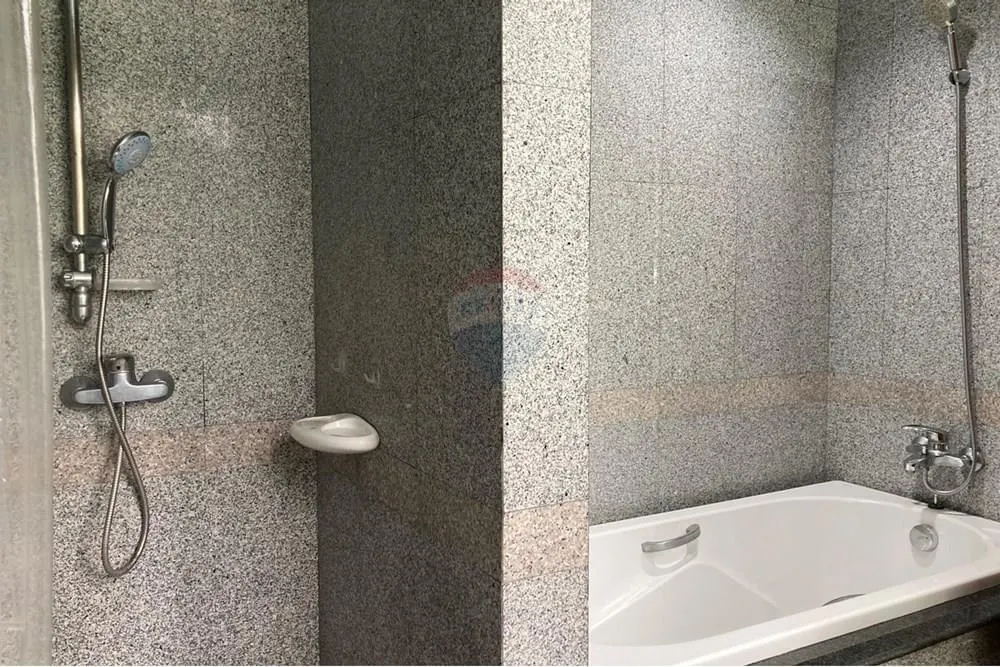Spacious 2-Bedroom Pet-Friendly Apartment — Walk to BTS Thong Lo 7