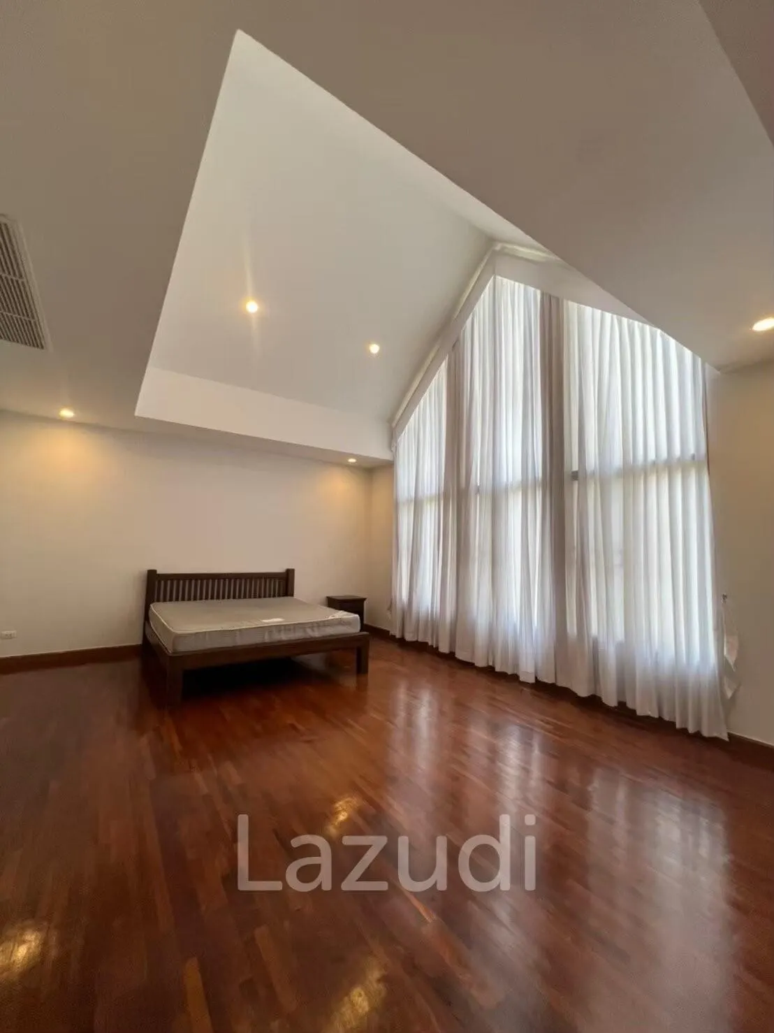 Stunning Private 4-Bedroom House with Private Pool – The Privilege Laem Chabang, Si Racha 3