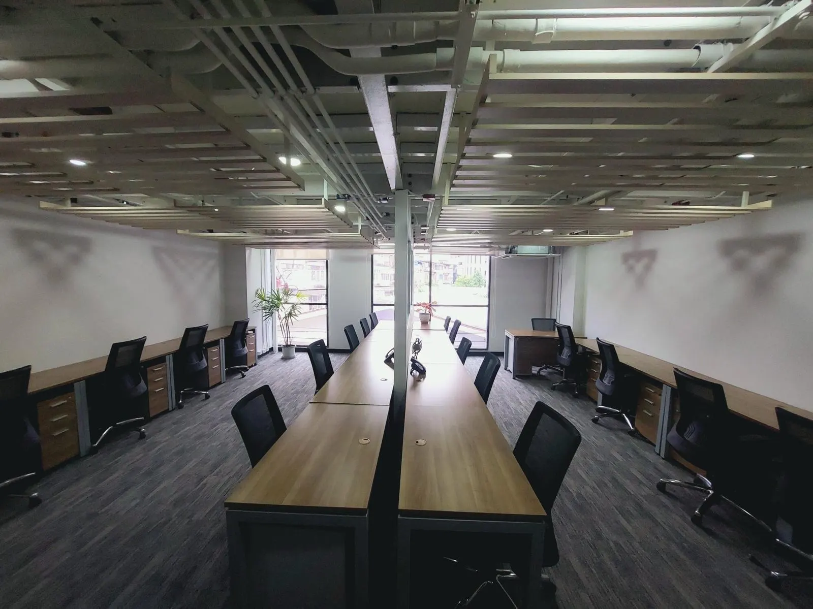 Suite 9 Summer Point 50 sqm office at The Urban Office location Phra Kanong 3
