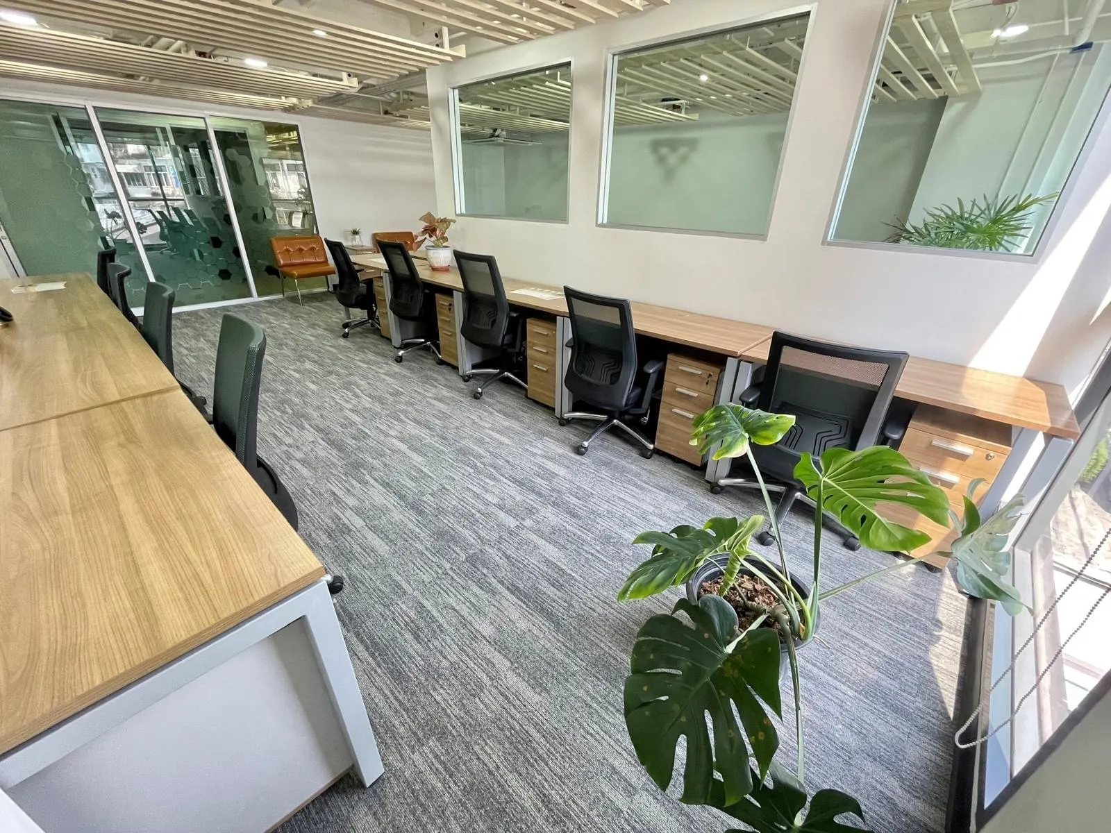 Suite 9 Summer Point 50 sqm office at The Urban Office location Phra Kanong 4
