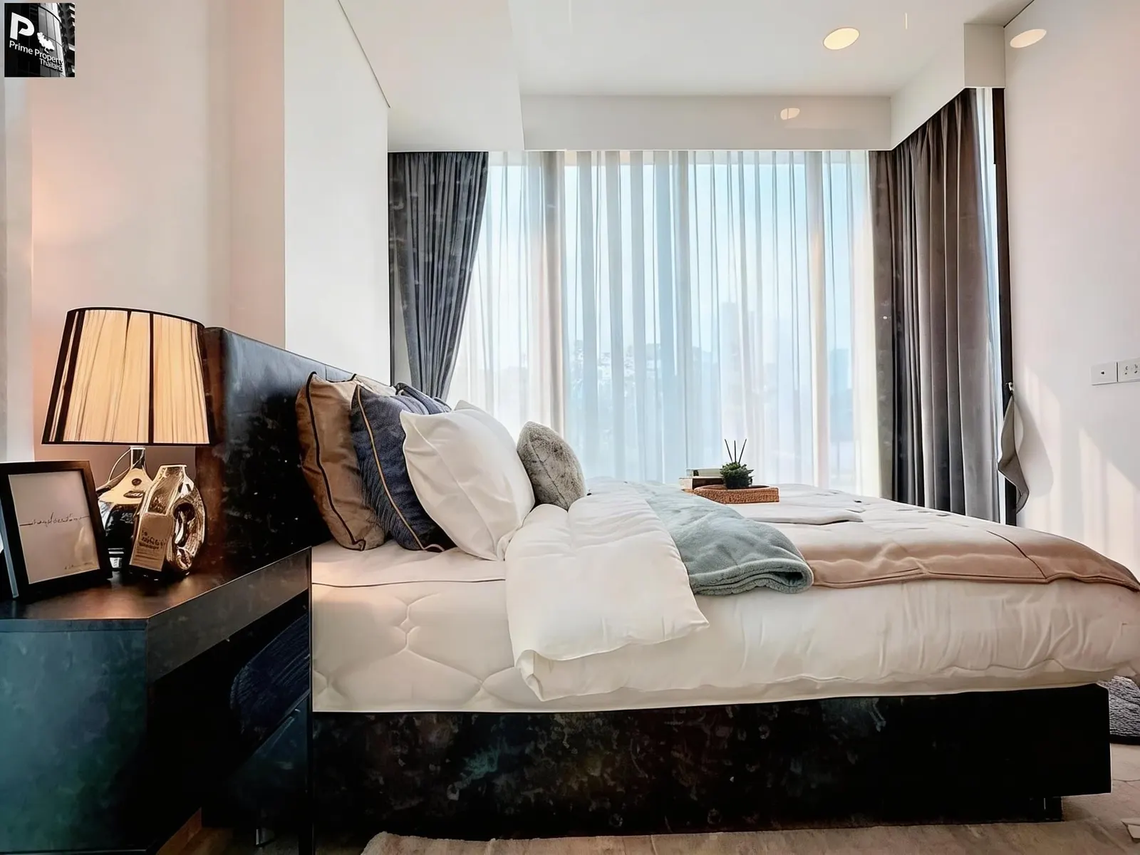 Stunning Modern Value 2-Bedroom Residence at Siamese Thirty Nine - HOT! 5