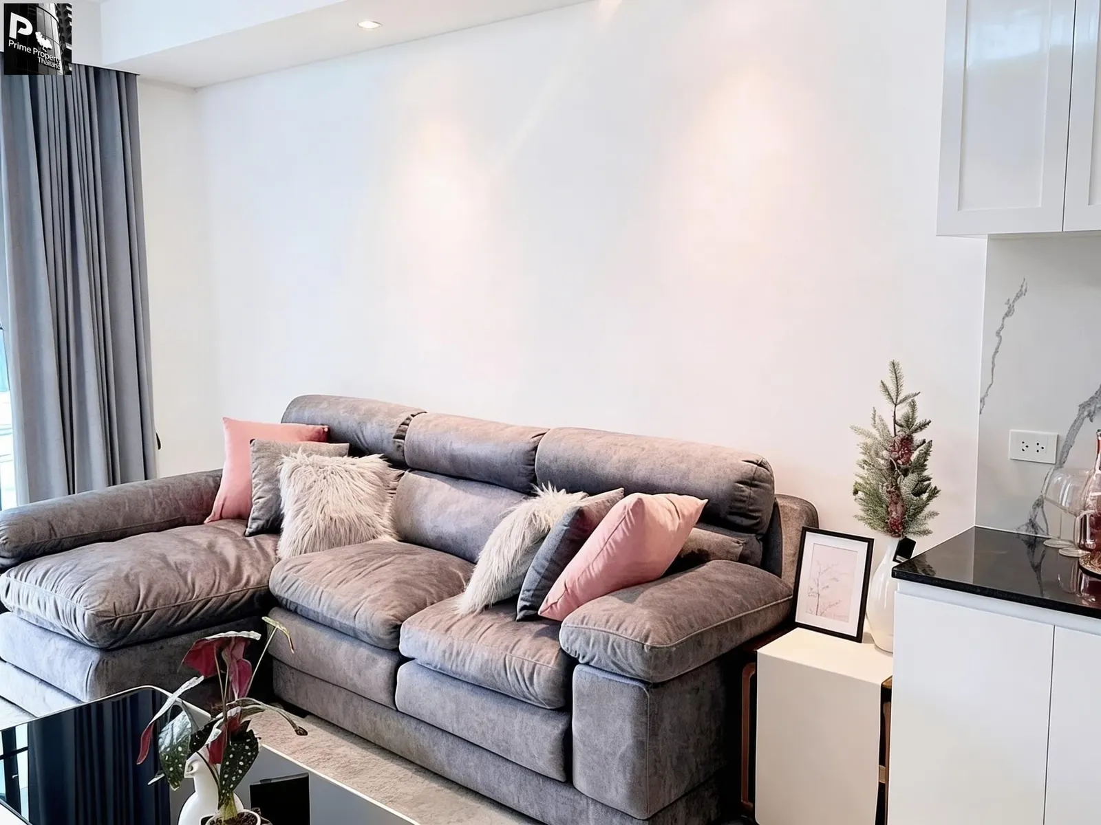 Stunning Modern Value 2-Bedroom Residence at Siamese Thirty Nine - HOT! 2