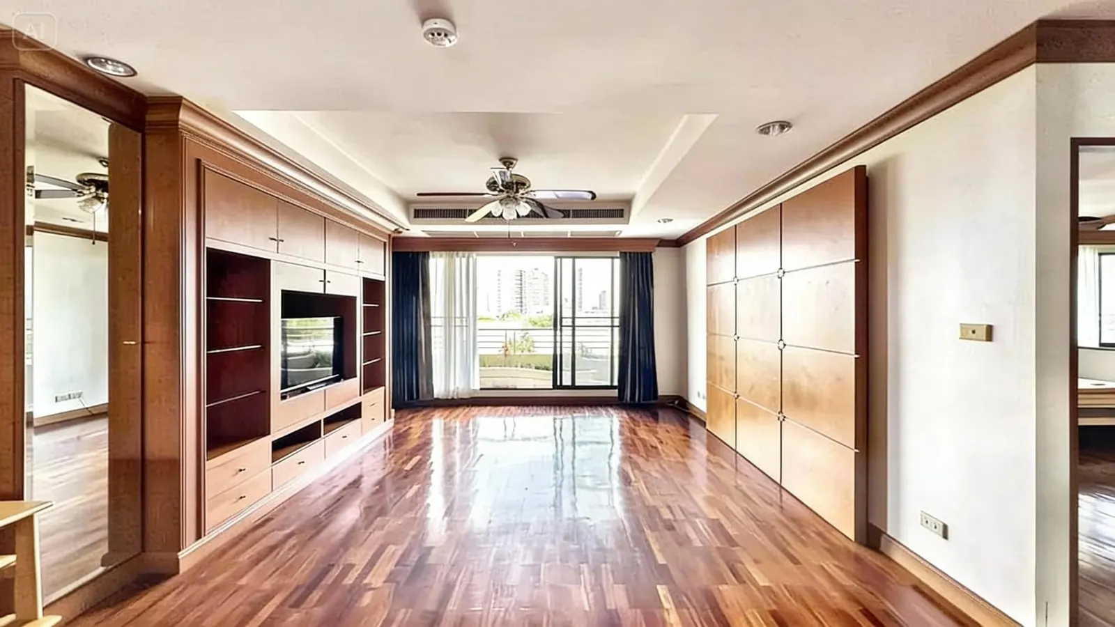 Lavish 2-Bedroom Residence at Supreme Ville, Sathorn 4