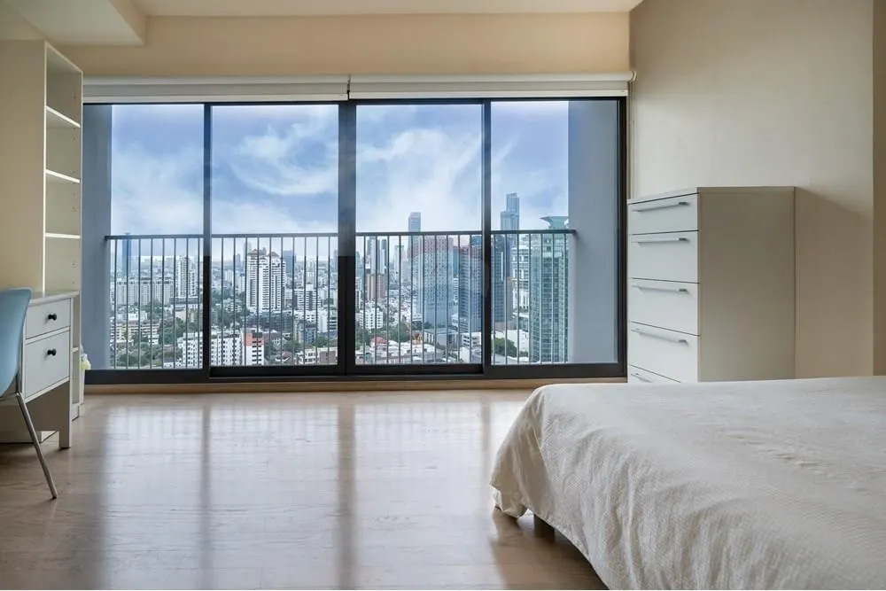Luxury 3-Bedroom Residence — Noble Remix, BTS Thonglor 5
