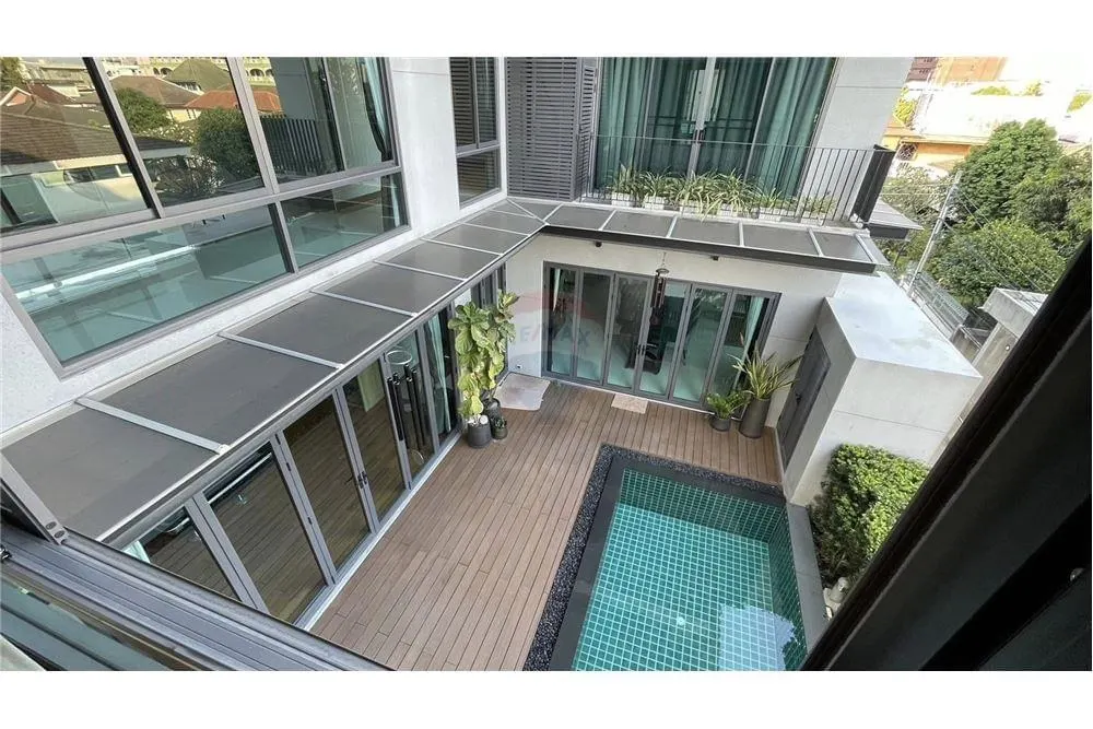 Luxury Mansion in Sukhumvit Soi 71 Phrakanong - 6 bed 5 floor 2
