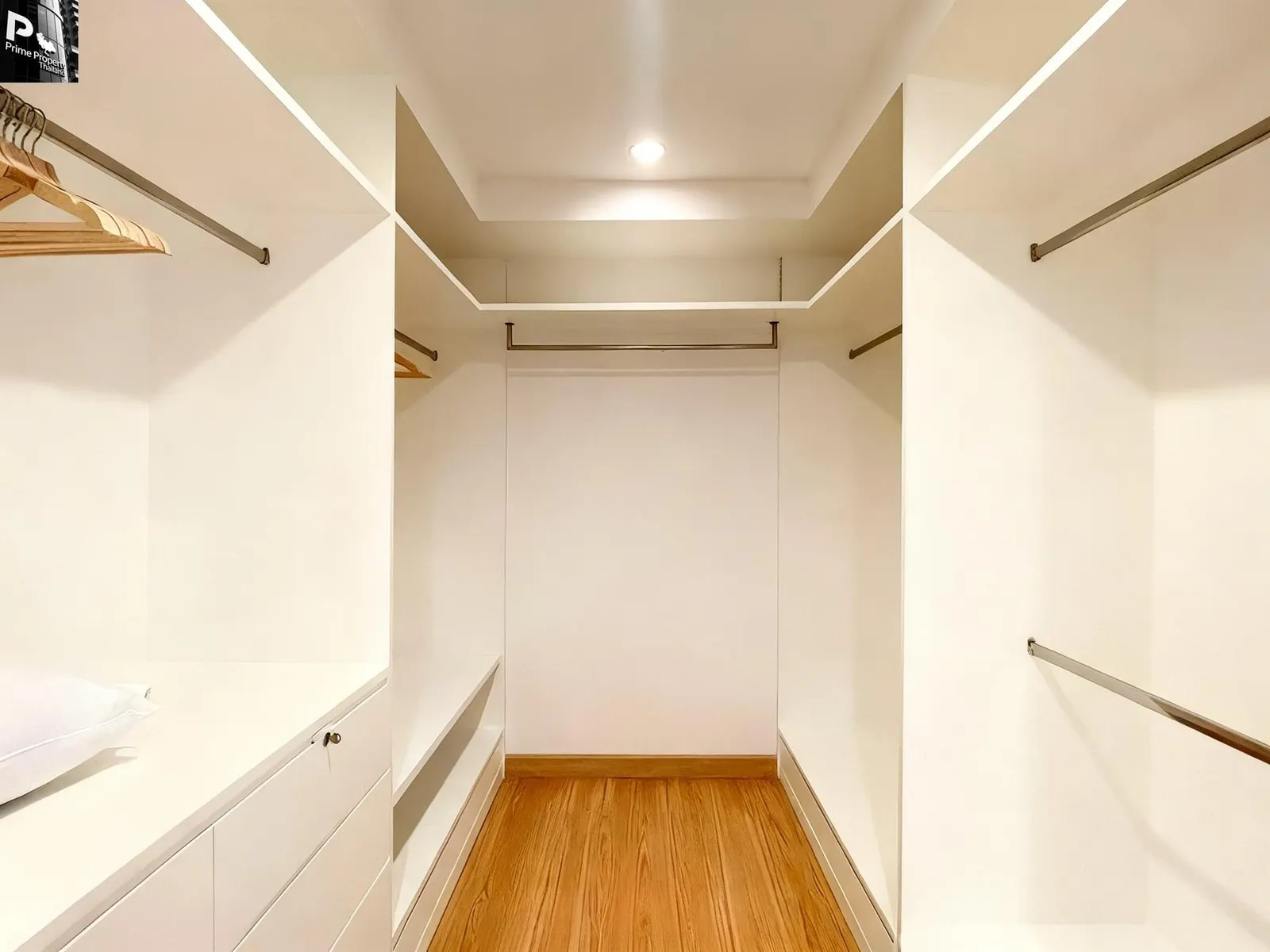 Step into refined urban living at Baan Ananda - 3‑bedroom, 2‑bath between Thonglor-Ekkamai 3
