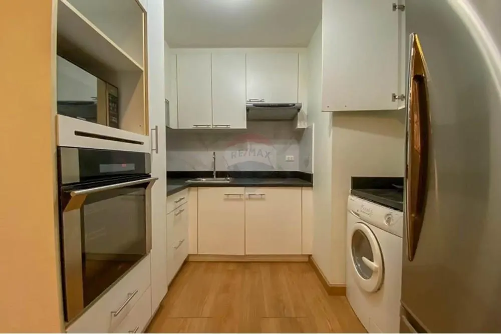 Spacious 2-Bedroom for Rent at The Address Sukhumvit 42 5
