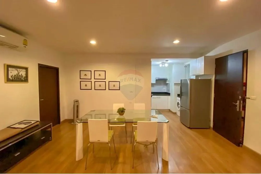 Spacious 2-Bedroom for Rent at The Address Sukhumvit 42 6