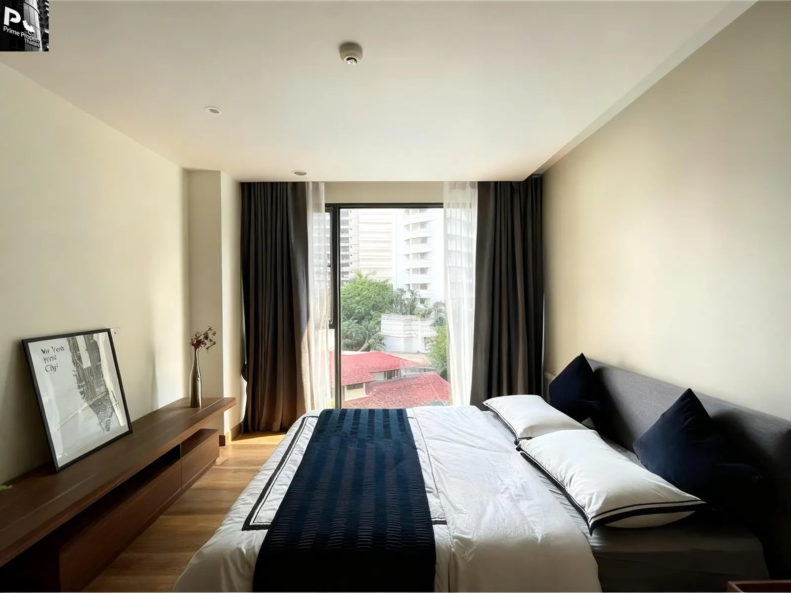 Newly Renovated 3BR Condo for Rent 95K | 140sqm | Near BTS Phrom Phong 2