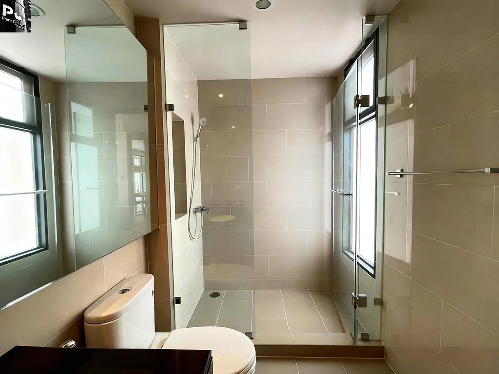 Newly Renovated 3BR Condo for Rent 95K | 140sqm | Near BTS Phrom Phong 8