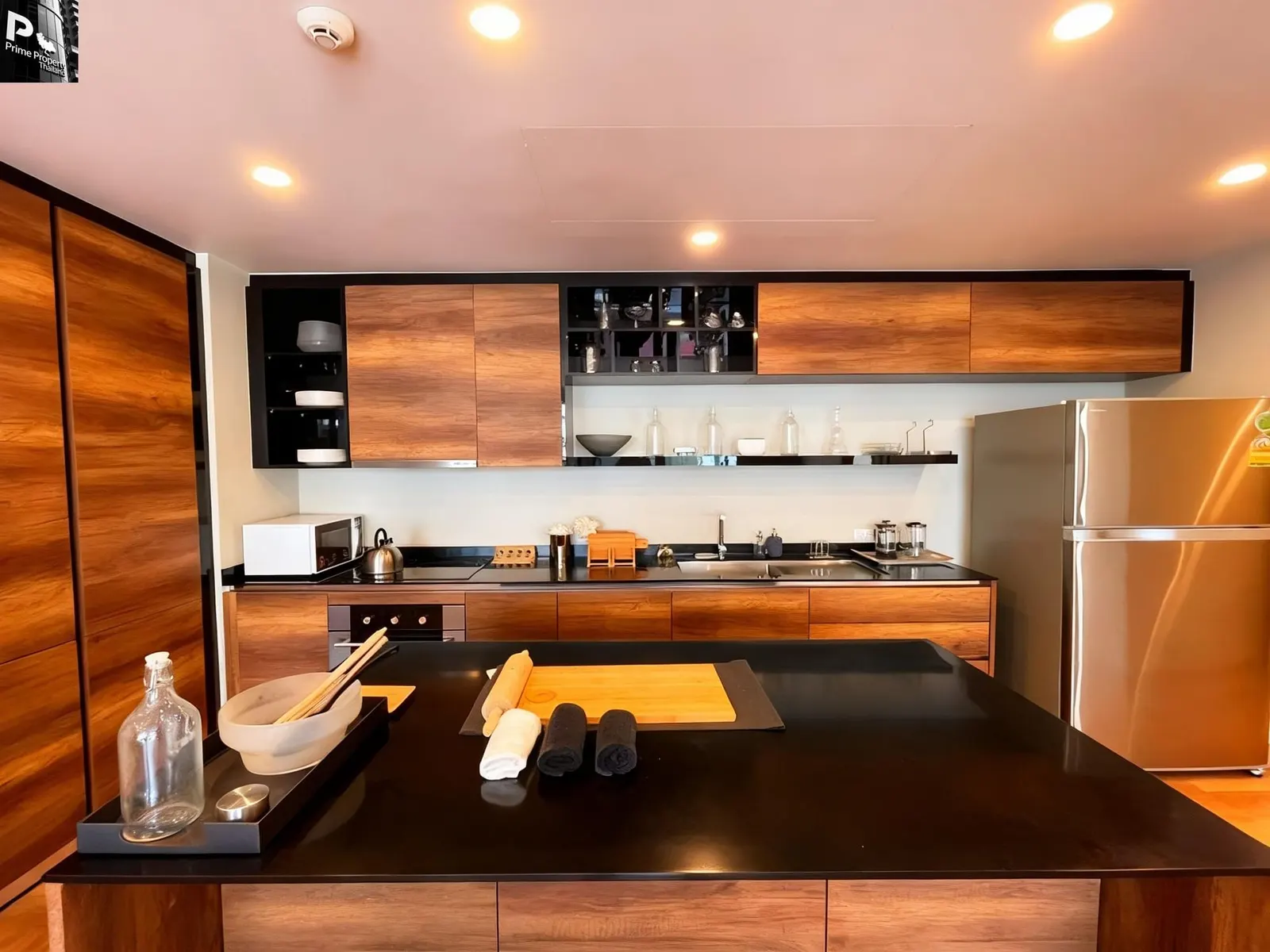 Newly Renovated 3BR Condo for Rent 95K | 140sqm | Near BTS Phrom Phong 3