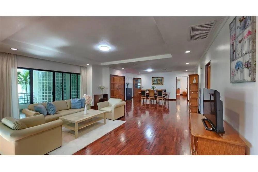 3 Bedroom 3 Bathroom Villa Style Apartment — All Room En-Suite, Heart of Thonglor 2