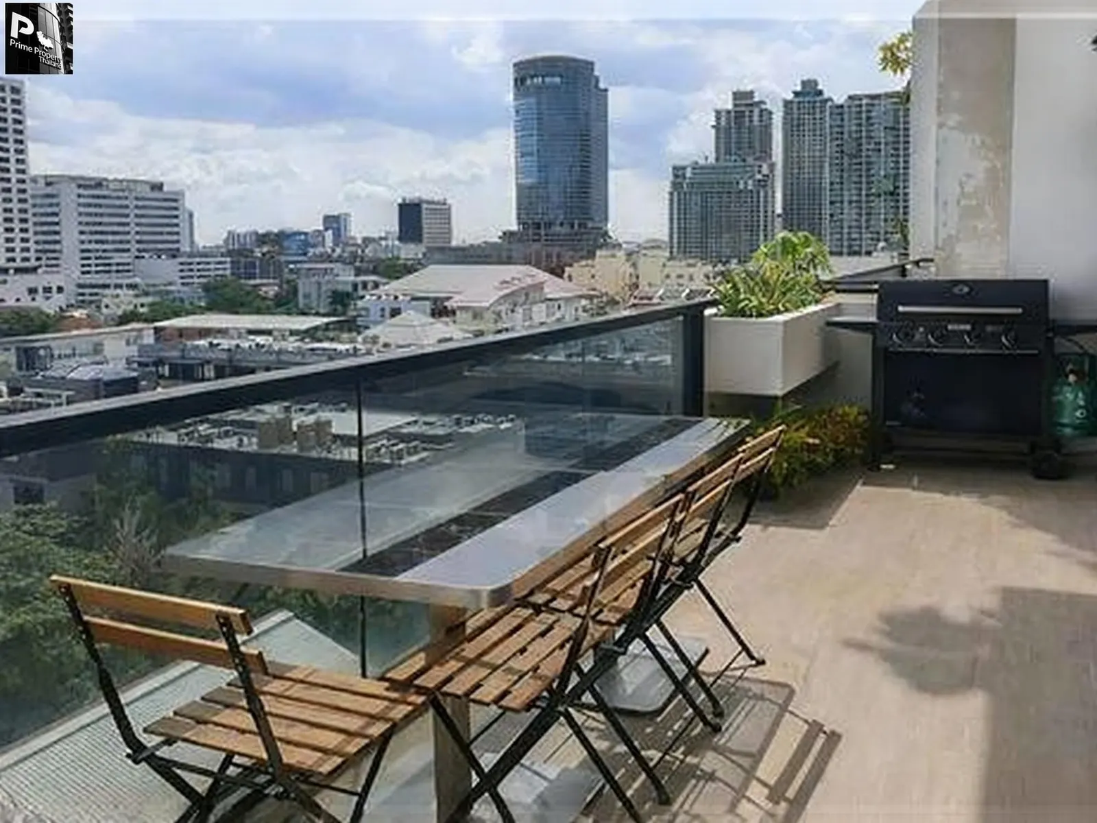 3-bed Condo for sale in Asoke — 3-bedroom condo · Asoke