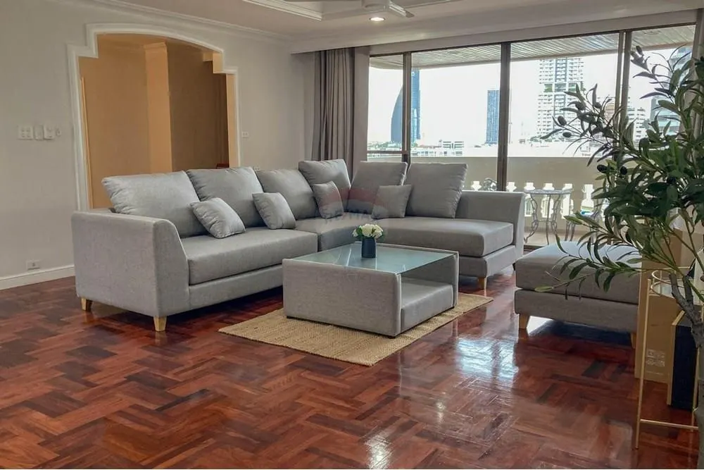 3-bed Condo for rent in Phrom Phong — 3-bedroom condo · Phrom Phong