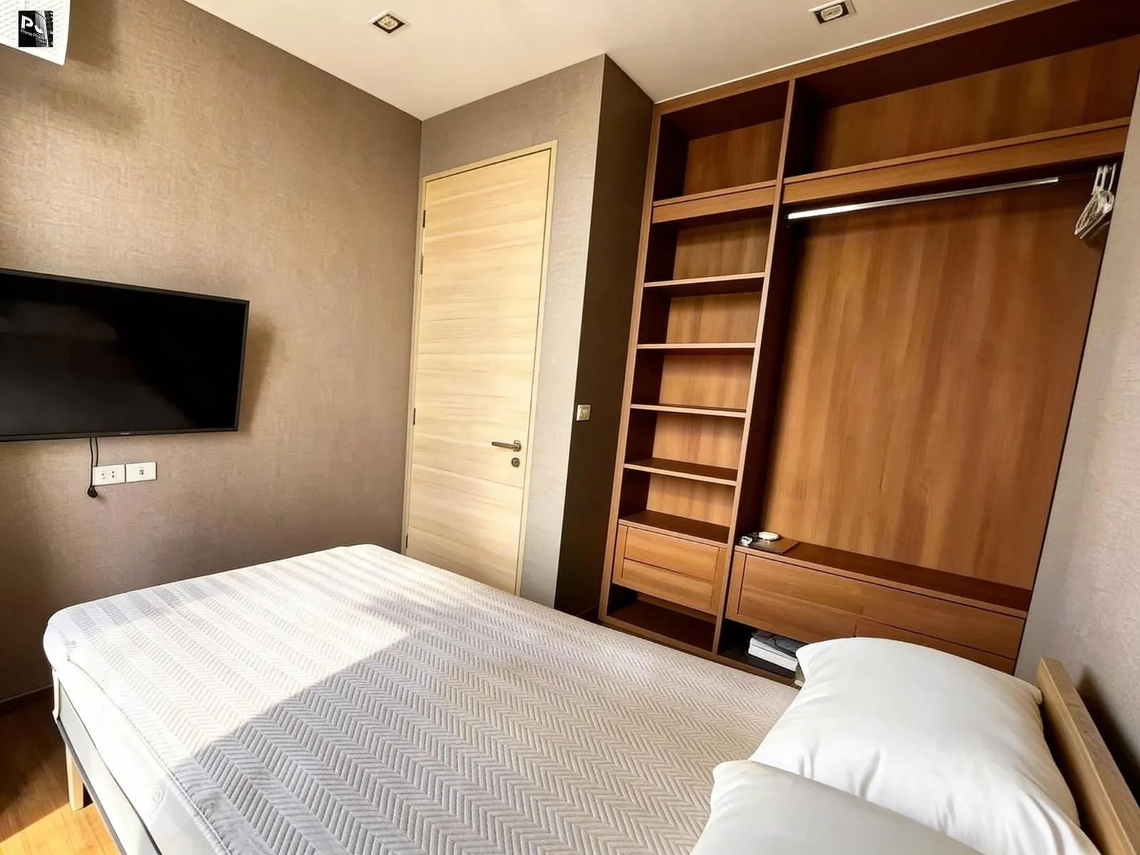 Wow! Views from High-Floor 2-Bedroom Condo at Park Origin Phromphong 2