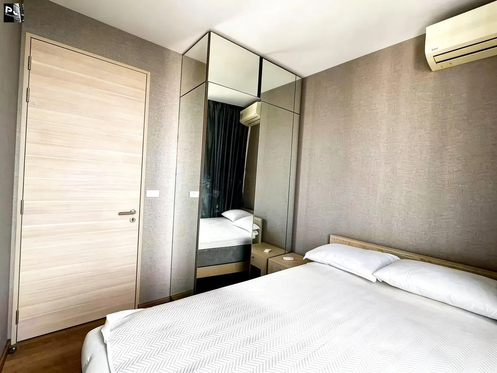Wow! Views from High-Floor 2-Bedroom Condo at Park Origin Phromphong 5