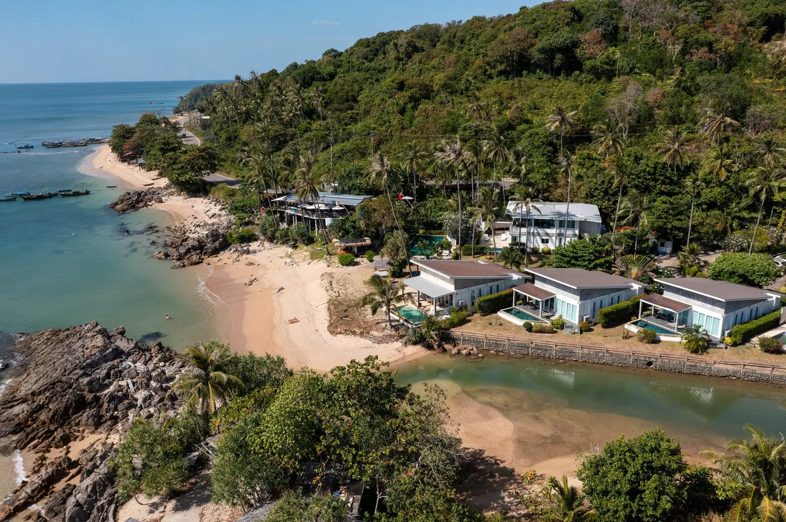 Coconat Bay beachfront penthouse, Koh Lanta: 336 sqm, 5 bedrooms, private pool, 19,000,000 THB 4