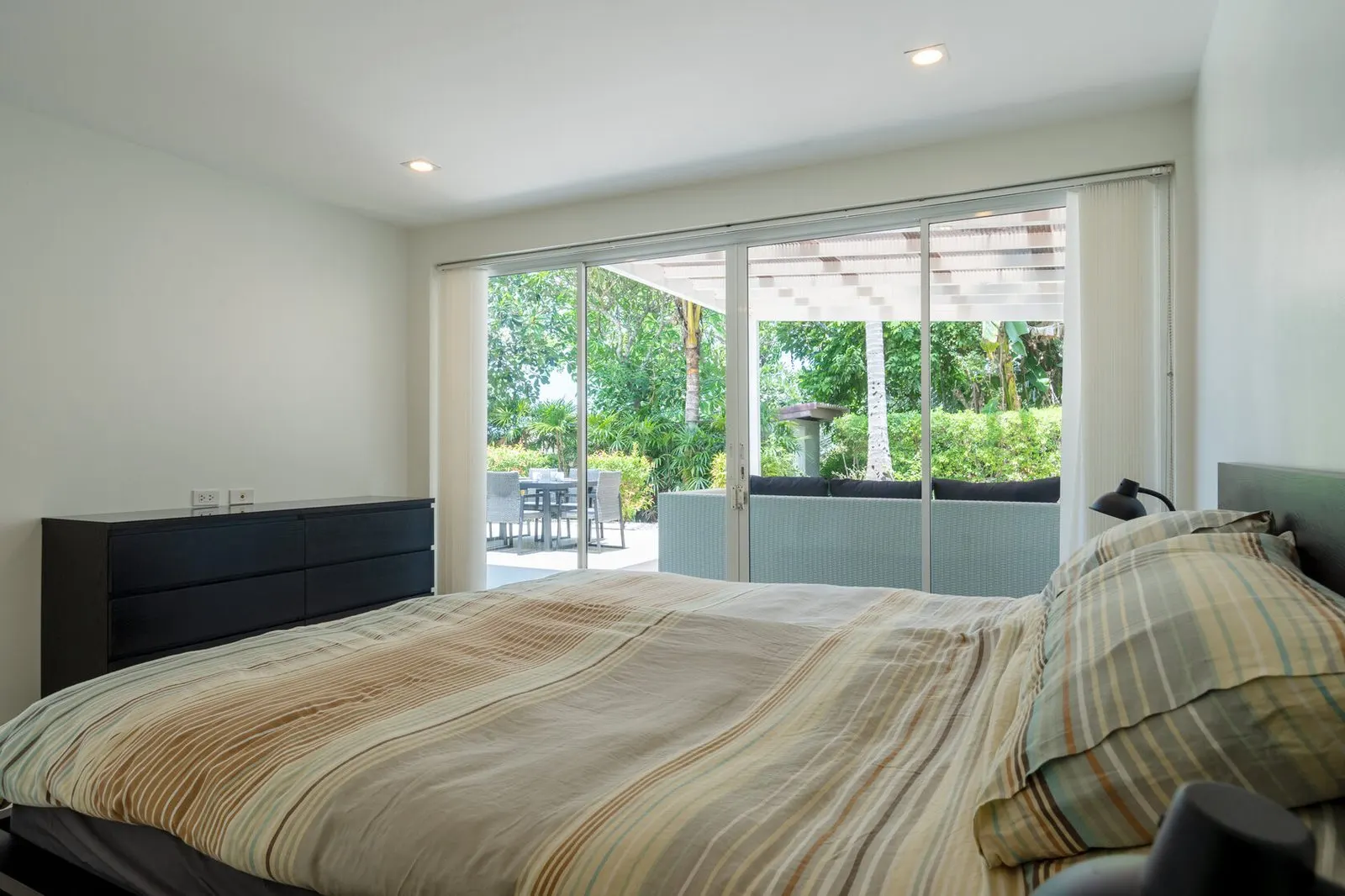 Coconat Bay beachfront penthouse, Koh Lanta: 336 sqm, 5 bedrooms, private pool, 19,000,000 THB 8