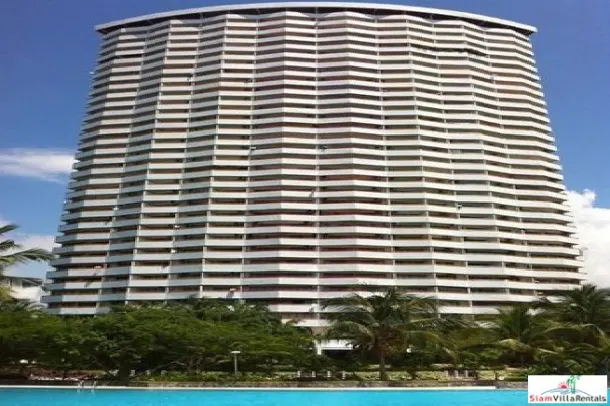 Large beautiful 3 bedroom condo in a quiet area for rent - Na jomtien 2