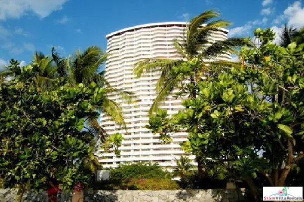 Large beautiful 3 bedroom condo in a quiet area for rent - Na jomtien 3