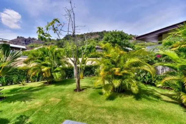THE SPIRIT: Lovely 3 Bed Pool Villa with Sea and Mountain Views 4