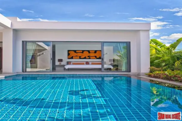 Palm Lakeside - New Two Bedroom Private Pool Villa with Gardens in Pong, Bang Lamung District, Pattaya 4