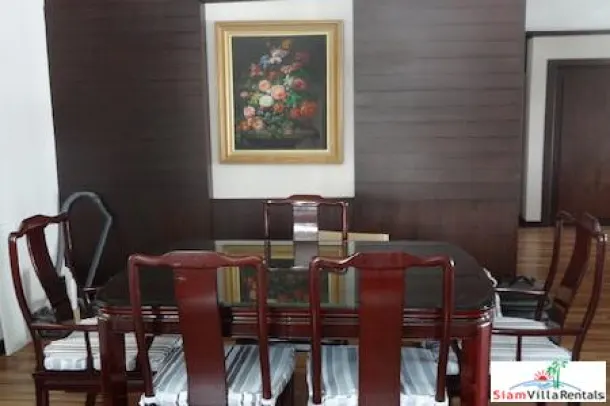 Large and Private Two Bedroom Condo in a Great Location, Chong Nonsi 2