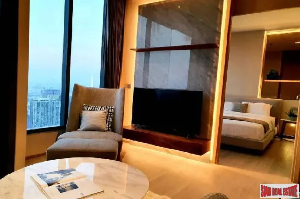 The Esse Asoke - One Bedroom for Rent with Clear Beautiful Views of the City. 2
