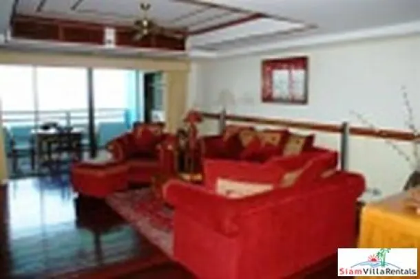 Two Bedroom, Sea View Condo in Cha-Am 2