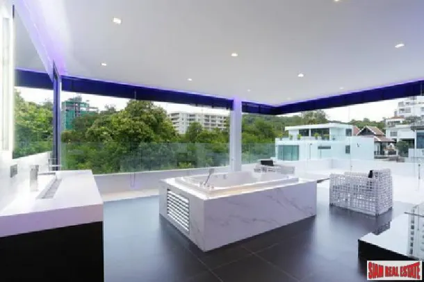 Beautiful luxury pool villa located at a beautiful famous area for sale - Phratamnak 3