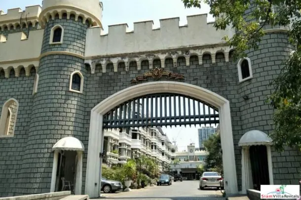 Chicha Castle Village - Five Bedroom Four Storey House in a Unique Phetchaburi Estate 3