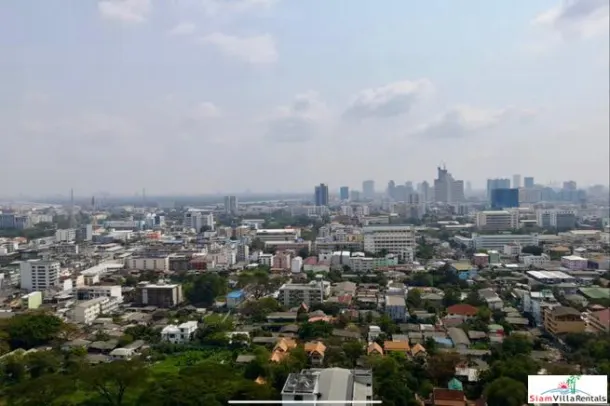 The Met Condominium - Luxury Living on the 26th Floor in this Modern Chong Nonsi Condo 3