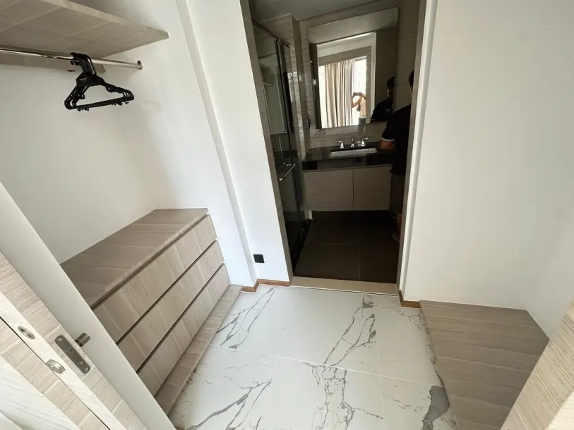 Klass Langsuan - Elegant 2-Bedroom Luxury Condominium in Langsuan Bangkok 3