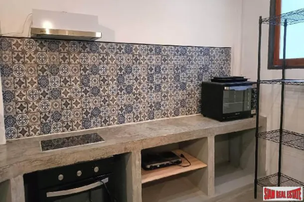 Charming Two Bedroom, Two Storey House for Rent Near BTS Chit Lom - 2