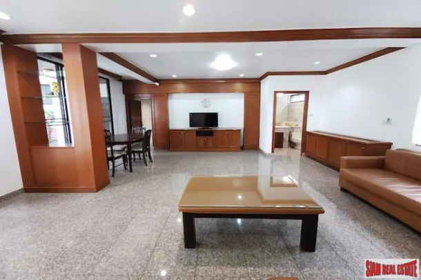 Large Three Bedroom, Two Storey House for Rent in Nana - Fantastic Location &amp; Pet Friendly 4
