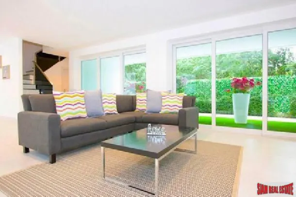 Gorgeous luxury pool villa located at a beautiful famous area for sale - Phratamnak 2