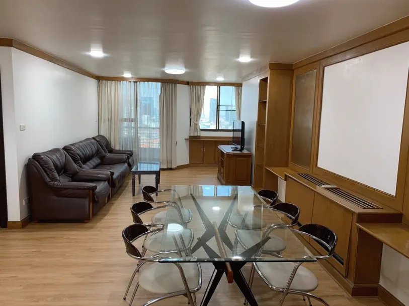 Supalai Place 39 - Large 2 Beds ,2 Baths with City Views on the 25th Floor at Phrom Phong ,Bangkok 2