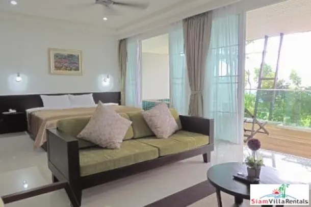 One Bedroom Luxury Beachfront Apartment with Private Jacuzzi in Ao Yon 4
